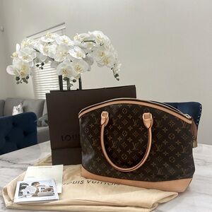 LOUIS VUITTON Monogram Lock It Horizontal Tote Bag Brown  M40104 Auth/010481